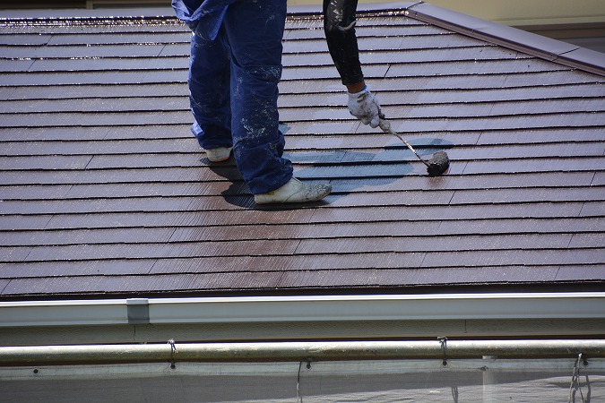 屋根の塗装を塗り替え